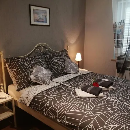 Leonard Apartamento