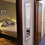 Leonard Apartment